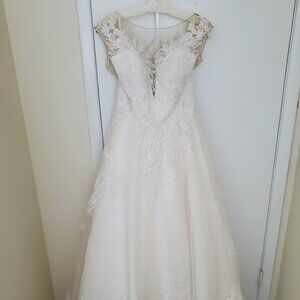 Wedding dress
